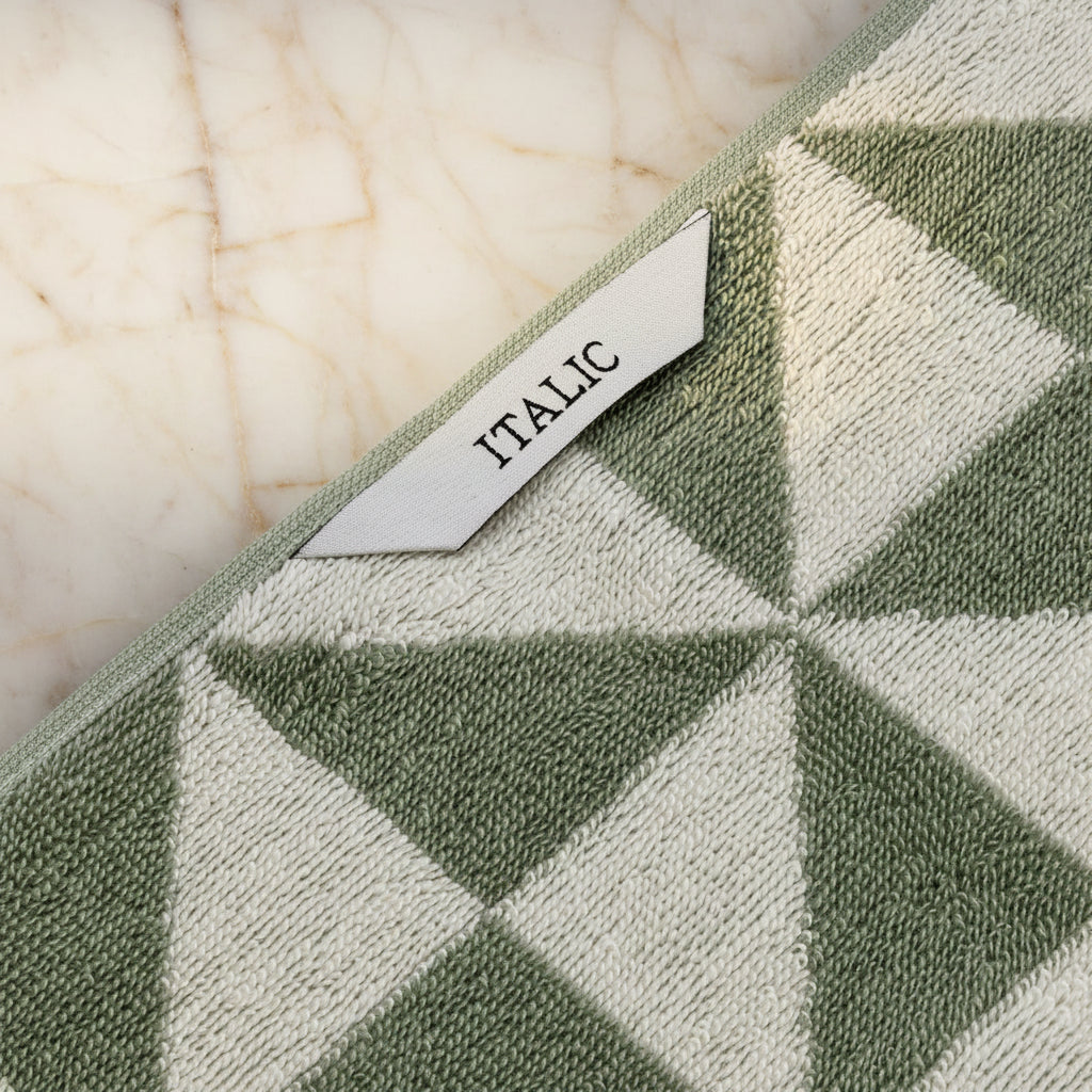 Umbra Australian Cotton Towels